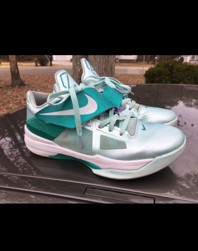 Easter kd 4s