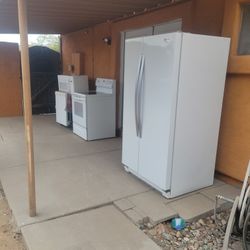 Kitchen Set Refrigerator Stove Microwave Dishwasher 