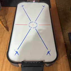 Air Hockey Table Does Not Come With The Puck And The Other Needed Things