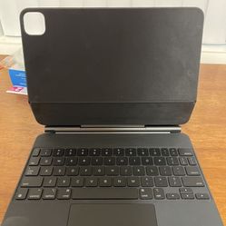 Apple Magic Keyboard Compatible With 11’ Ipad