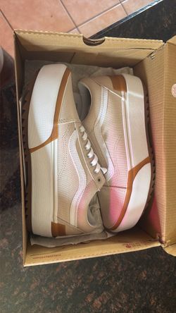 Women’s Vans Old Skool Platform Sneakers size 8.5