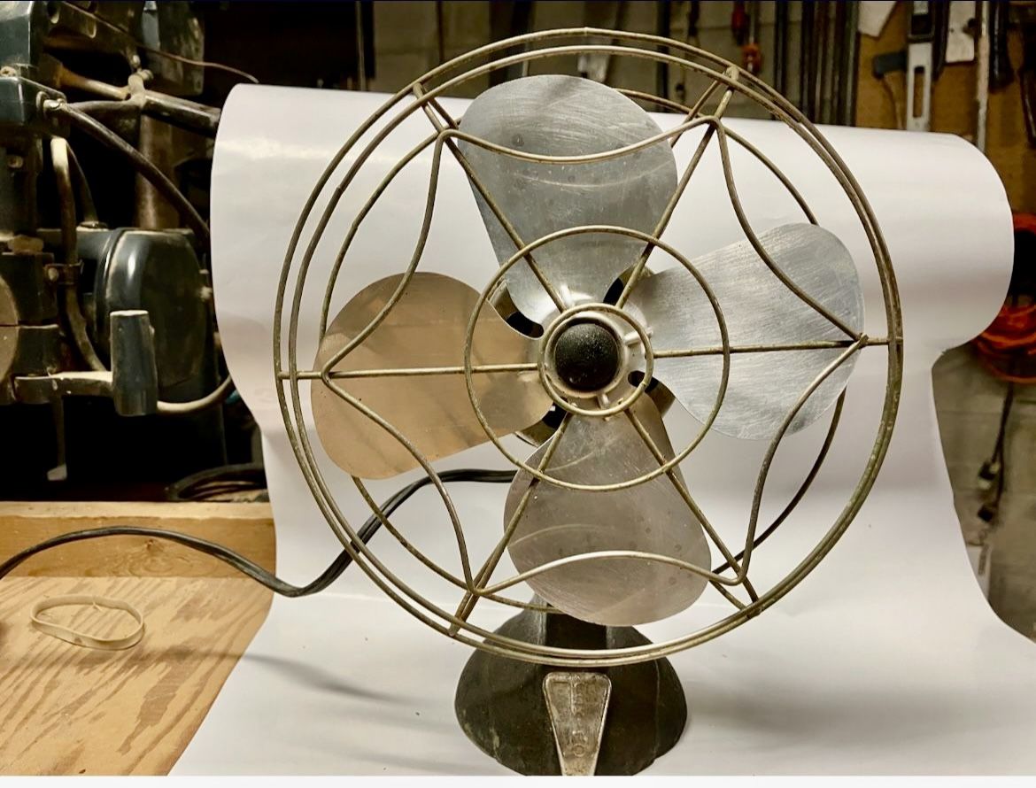 Eskimo Brand Vintage Table Fan