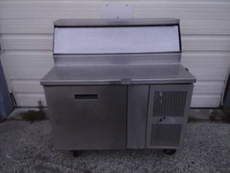 Nice Stainless Steel Pizza Table Station Commercial Grade Uint On HD Caster Wheels Like New