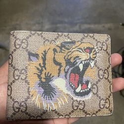 Gucci wallet