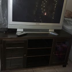 Tv Stand And Tv 