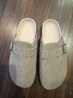 Tan Mule slip on’s size 8W/6.5M