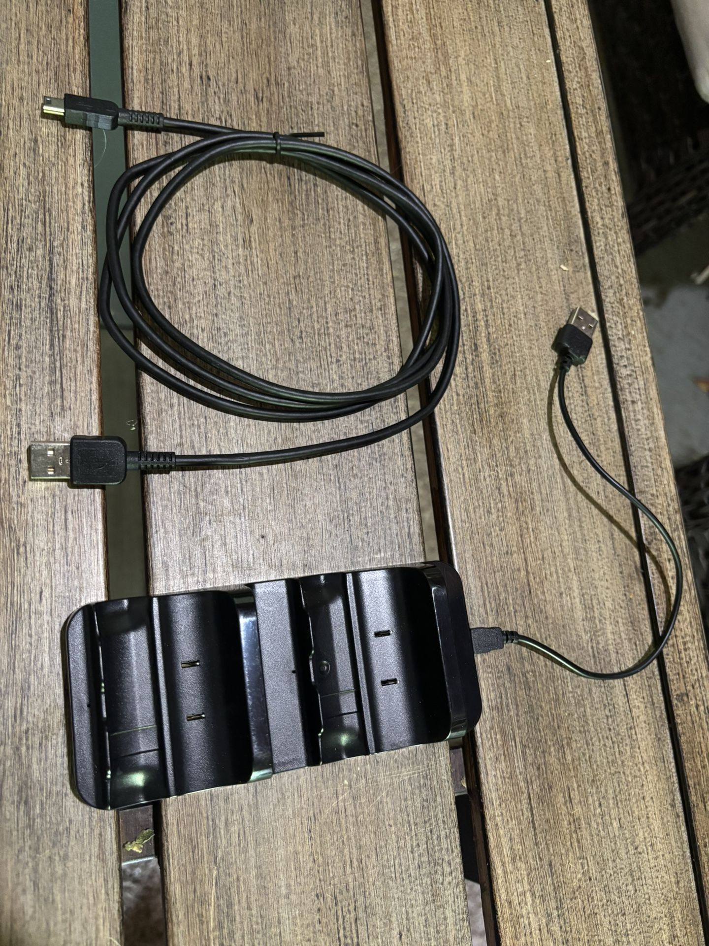 Dual Xbox One Controller Charger