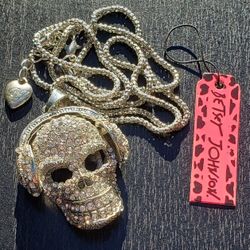 Betsey Johnson Crystal Skull Pendant 27 Inch Chain Necklace 