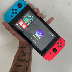Nintendo Switch 