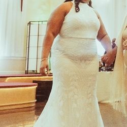 White Sequin Gown – Size 2X – $30 (Like New)