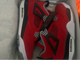 Size 12 mint toro 4s