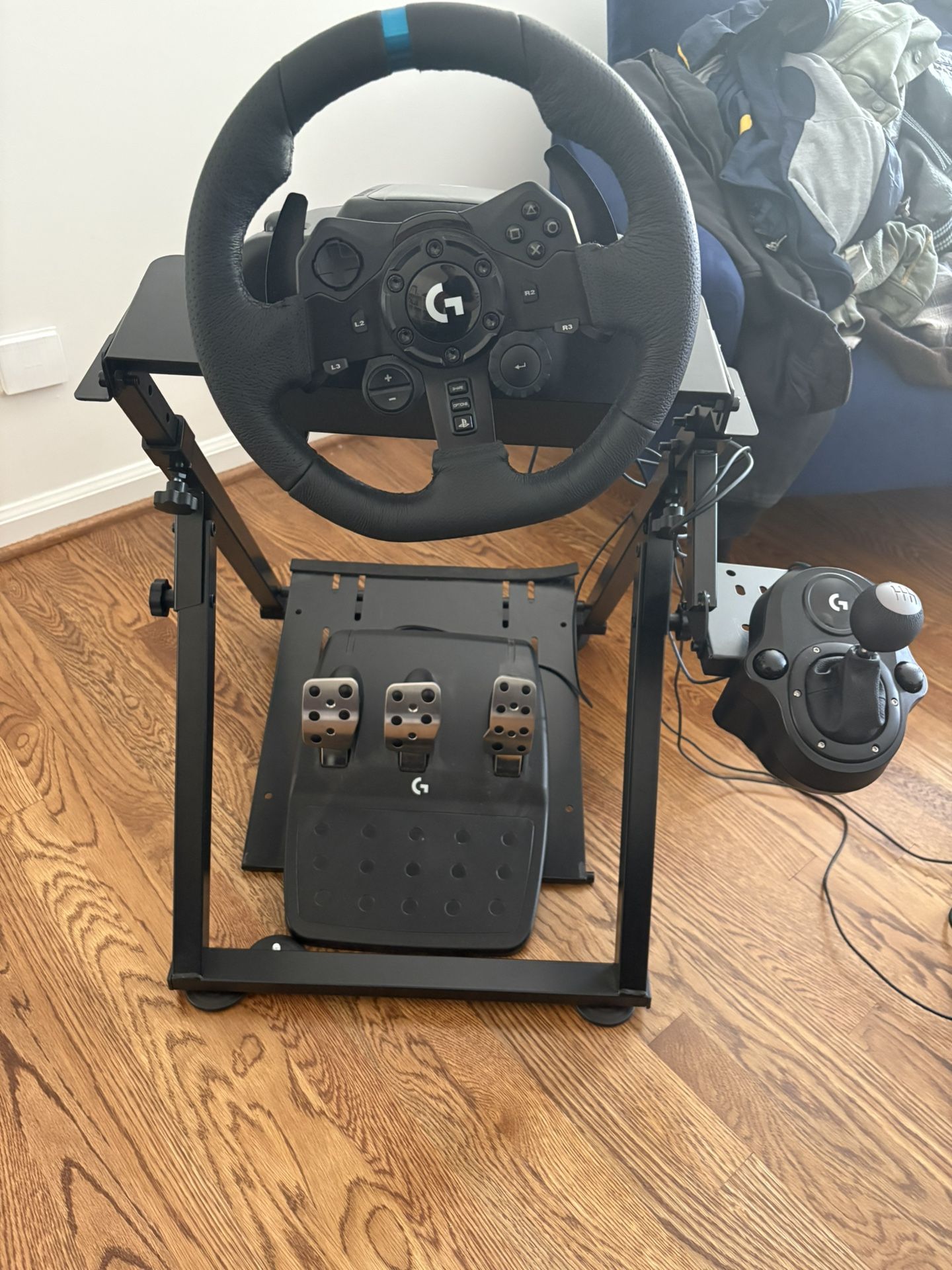 G923 Racing Wheel / Pedals / Shifter / Stand