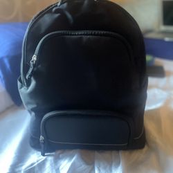 Medela Pump In Style Advanced Backpack Solution Set