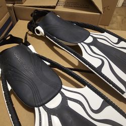 Speedo Momentum Blade Fins (Flippers)