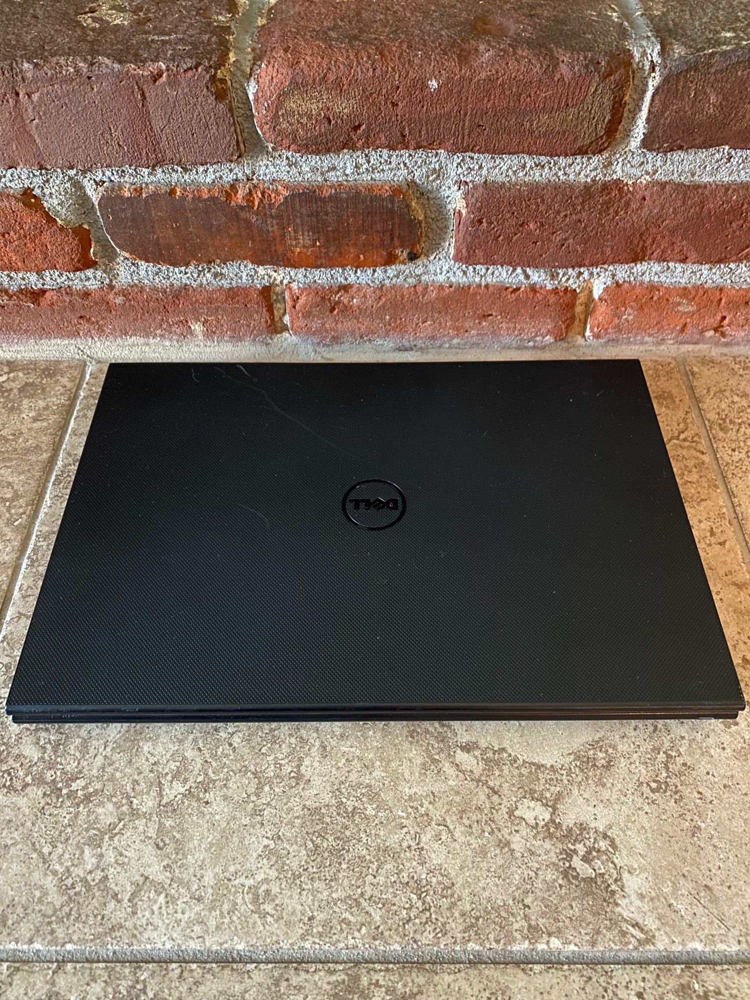 Dell Inspiron 3542 Touch Screen 4th Gen i5 with 256 SSD and Windows 11