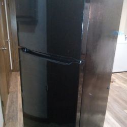 Nice Updated Refrigerator Black 
