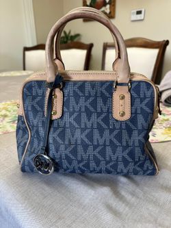 Michael Kors Puse