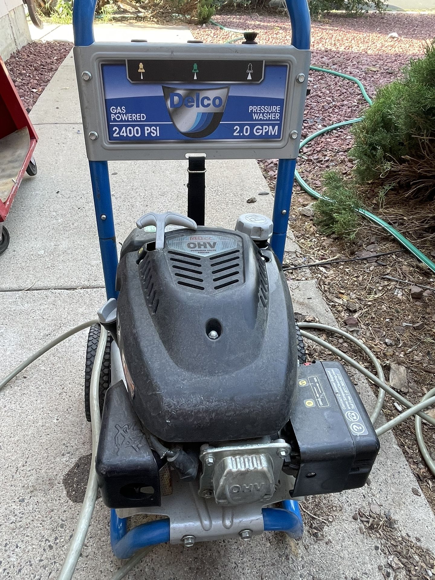 Delco Pressure Washer 2400 PSI engine runs great but pump head leaks $60