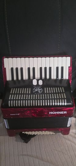 Hohner bravo 48 acordeon