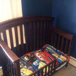 Convertible Crib (toddler bed, Crib, And Full Size Bed)