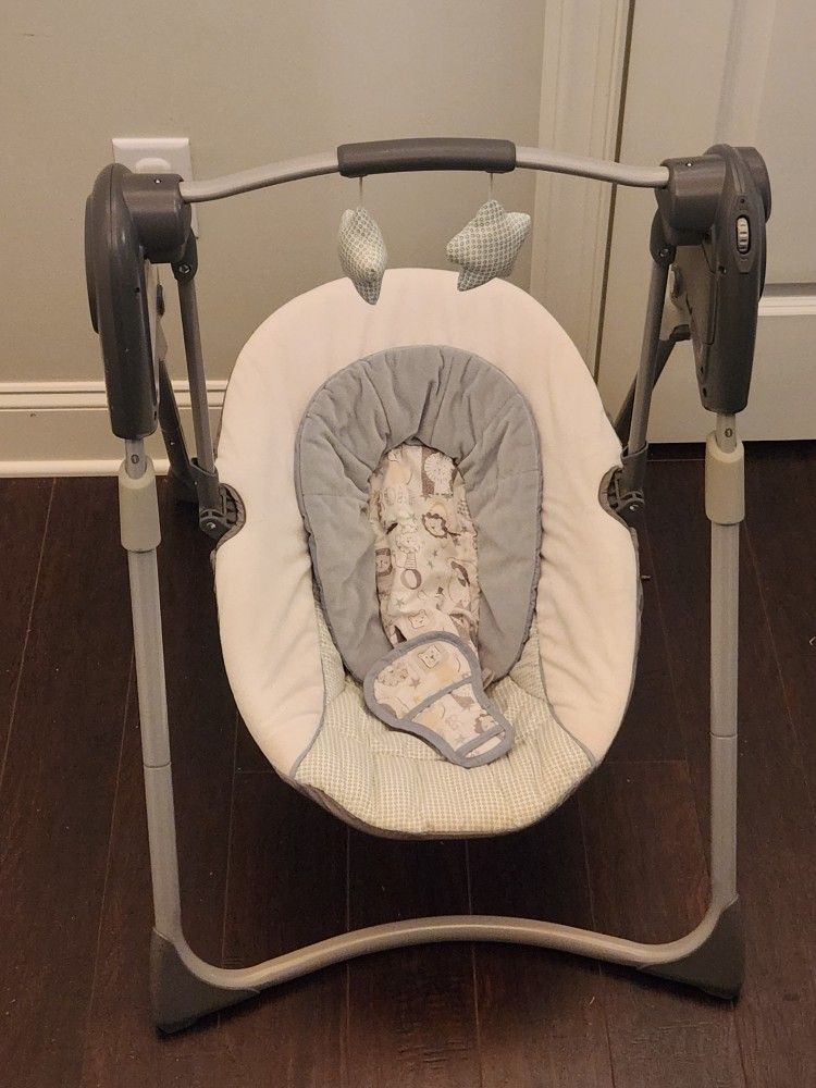 Graco Baby Swing