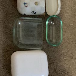 Airpods first gen with two cases 