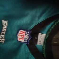 Eagles Men's Size (M)  /Child Size (M) Jersey/ 2 Hats