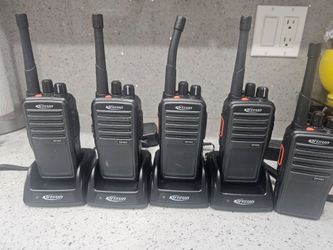 Lot of 5 Kirisun DP485 DMR Digital Portable Two Way Radios