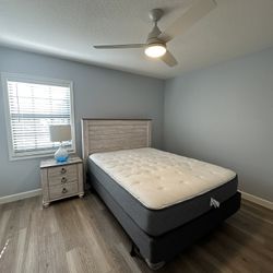 Queen Bedroom Set ( White Wash)