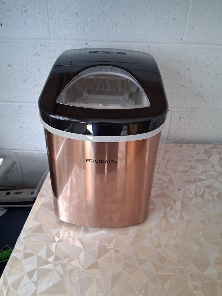 Counter Top Ice Maker