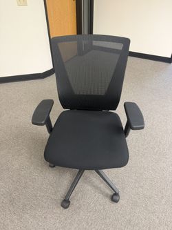 6 Office Chairs