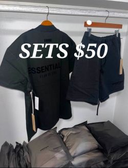 ESSENTIALS SHORTS/SHIRTS