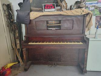 Garfield Cabinet Piano