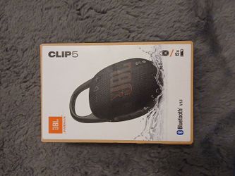 JBL Clip 5 Bluetooth Speaker