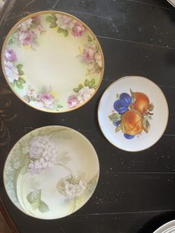 3 decorative hand painted plates