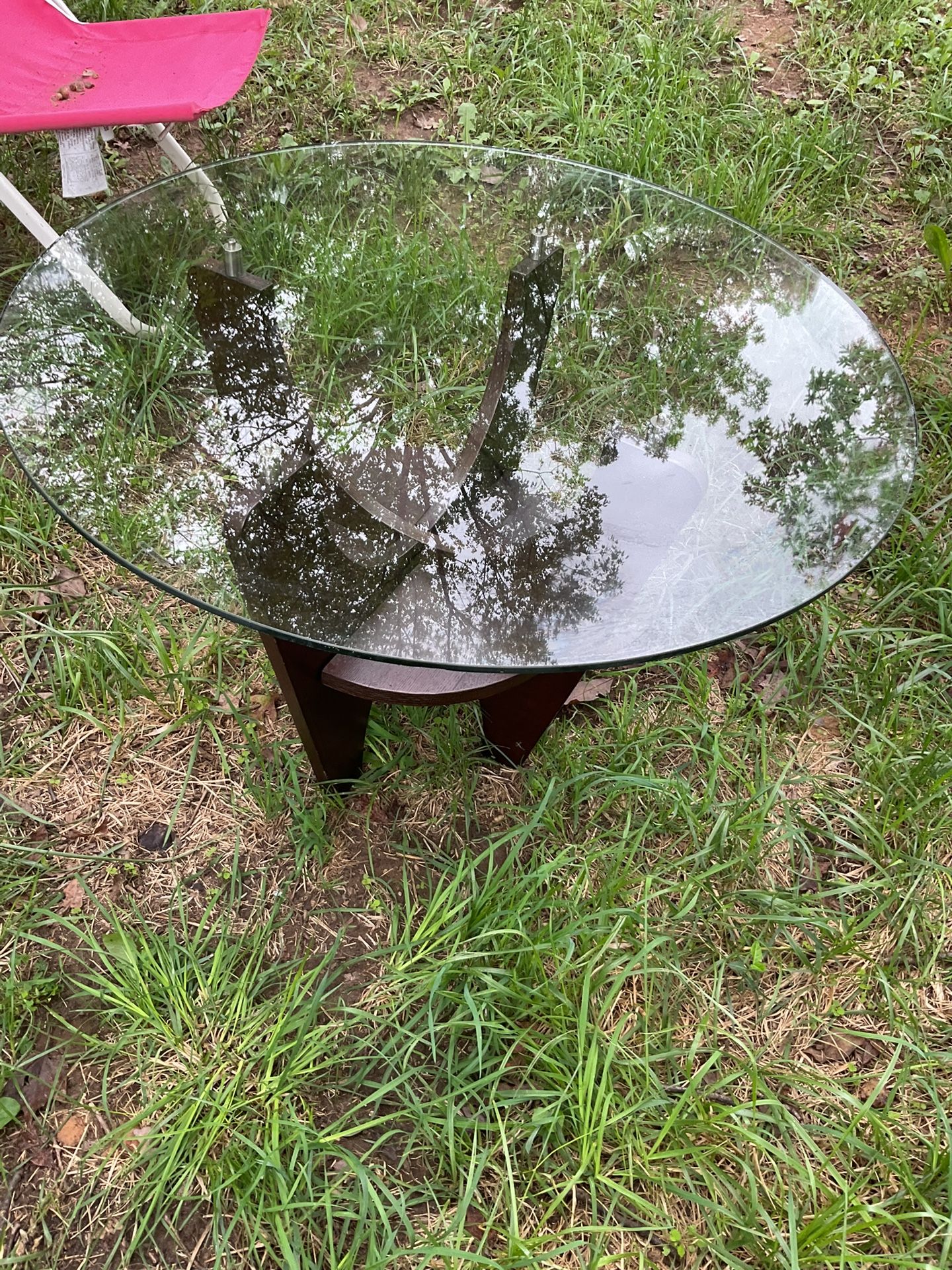 A Large Beautiful Glass Side Table, Or Coffee Table, In Very Good Conditions