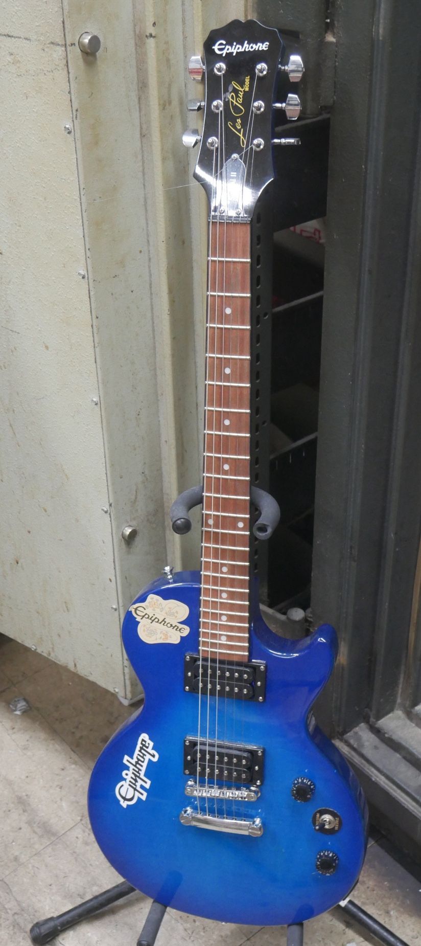 EPIPHONE 6 STRING GUITAR LES PAUL SPECIAL 2 PRE OWNED 887539-1