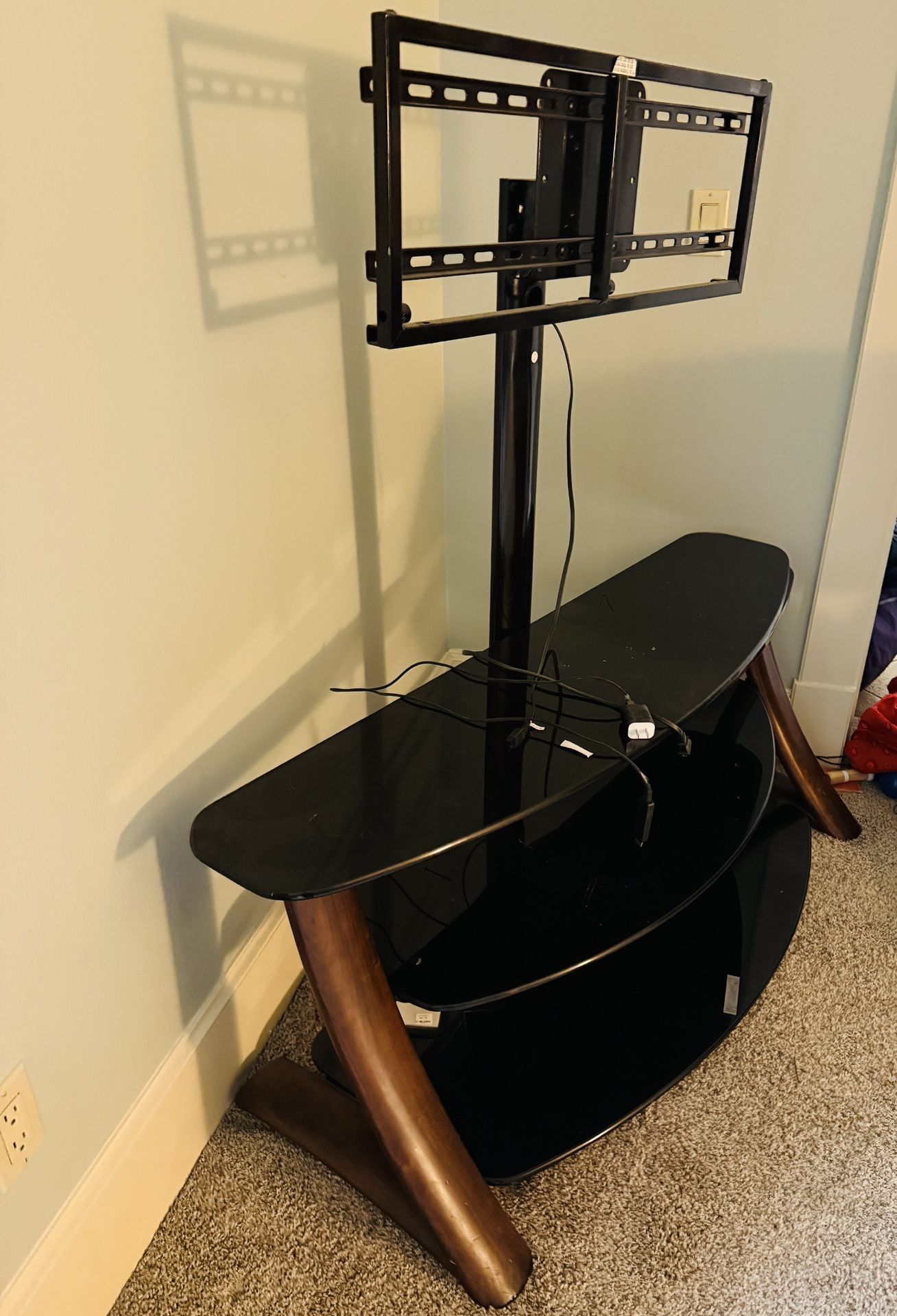 Modern Glass & Wood TV Stand with Mount – Excellent Condition!