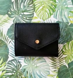 Black/Gold Trifold Wallet Faux Leather