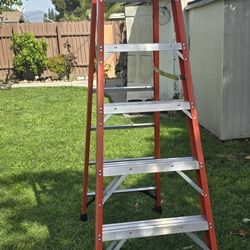 8 Ft A Frame Ladder 🪜