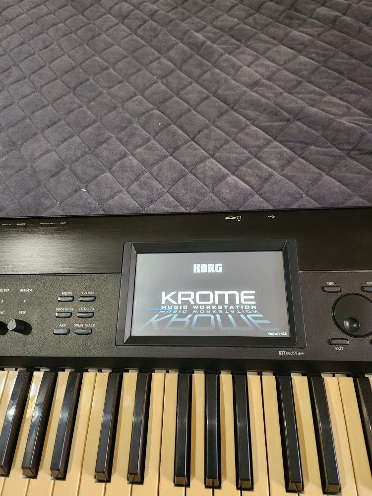 Musical Instrument Keyboard