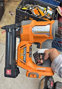 Ridgid 18v cordless 18ga narrow crown stapler tool only