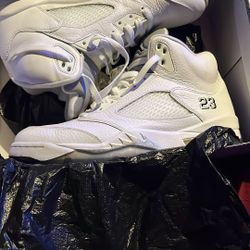 Og Gray,white Jordan 5s Size 10
