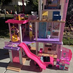 Barbie Dream House 