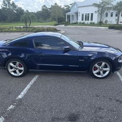 2012 Mustang GT V8 coyote engine
