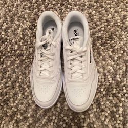 Men Reeboks gym shoes size 11