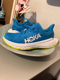 Hoka size 8,5 unisex