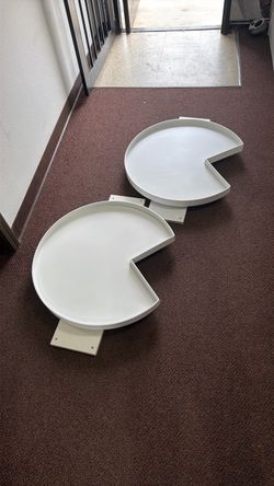 Lazy Susan cabinet mechanism