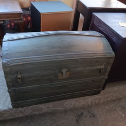 Vintage Steamer Trunk Treasure Chest Looking Green $145 OBO