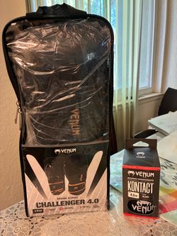 Venum Challenger 4.0 Boxing Gloves 12oz with Kontact Handwraps